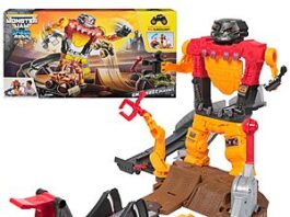 Monster Jam Smash & Bash SmashBot Playset with Launcher