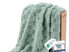 $9.78 – Bedsure GentleSoft Textured Checkerboard Fleece Throw Blanket (50″ x 60″, Sage Green) – + Free Shipping w/ Prime or on $35+ Bedsure GentleSoft Textured Checkerboard Fleece Throw Blanket in Sage Green