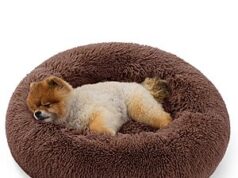 $12.49 – 23″x23″x5″ Bedsure Fluffy Plush Donut Pet Bed for Cats/Dogs + Free Shipping w/ Prime or on $35+ Bedsure Fluffy Plush Donut Pet Bed for Cats/Dogs (Brown)