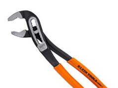 $12.98 – Klein Tools Classic Klaw Pump Pliers, 7-Inch – Lowest Price Ever at Lowe’s Klein Tools Classic Klaw Pump Pliers in use