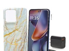 $44.98 – New QVC Members: Tracfone Moto G 5G Smartphone Bundle Tracfone Moto G 5G Smartphone Bundle