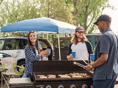 $297.00 – $297 FS WALMART Blackstone Original Outdoor Griddle, 4-Burner 36″ Flat Top Grill with Hard Cover, Black Blackstone Original Outdoor Griddle in black with cover open