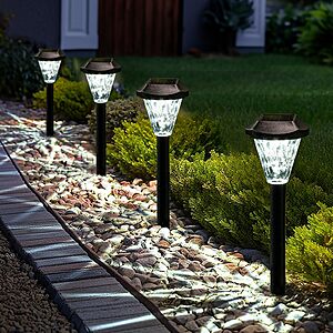 GIGALUMI Solar Garden Lights Deal 8-pack GIGALUMI Waterproof Solar Garden Lights in cold white