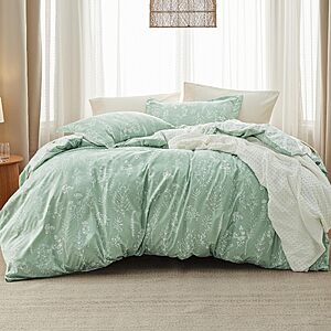 $17.99 – 3-Pc Bedsure Queen Size Reversible Floral Comforter Set (Sage Green) –  with Prime or Orders $35+ & Free Shipping